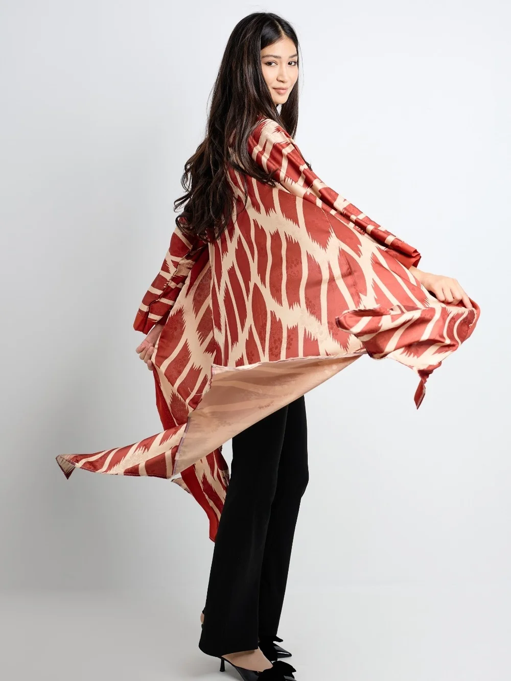 SILKY POOL OUTFIT Rust and Cream Printed Long Kimono Robe